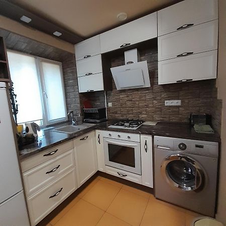 Comfortable Apartment Кременчук Екстериор снимка